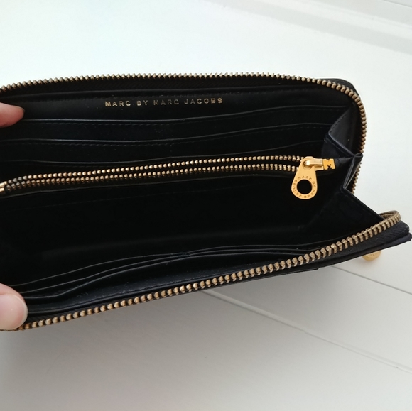 SOLD - Picture 4 of 5